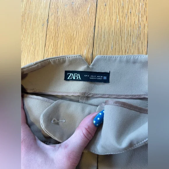 Zara High Waisted Pleated Pants Women’s S in Tan - Picture 4 of 5